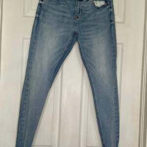 Pistola Skinny Light Wash Denim Jeans with Raw Hem Size 27